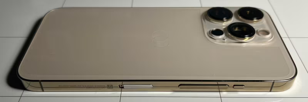 新机：神秘iPhone原型机曝光；M4版Mac mini拆解出炉；iQOO13这配色开售；传音展示新款概念机